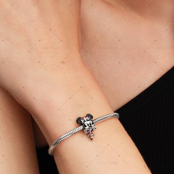 Pandora Disney Minnie Mouse Holiday Charm - Picture 5 of 5